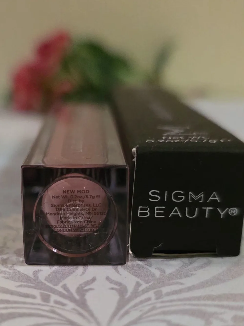 BNIB Sigma Beauty Liquid Lipstick - Warm Rose (Women Makeup)